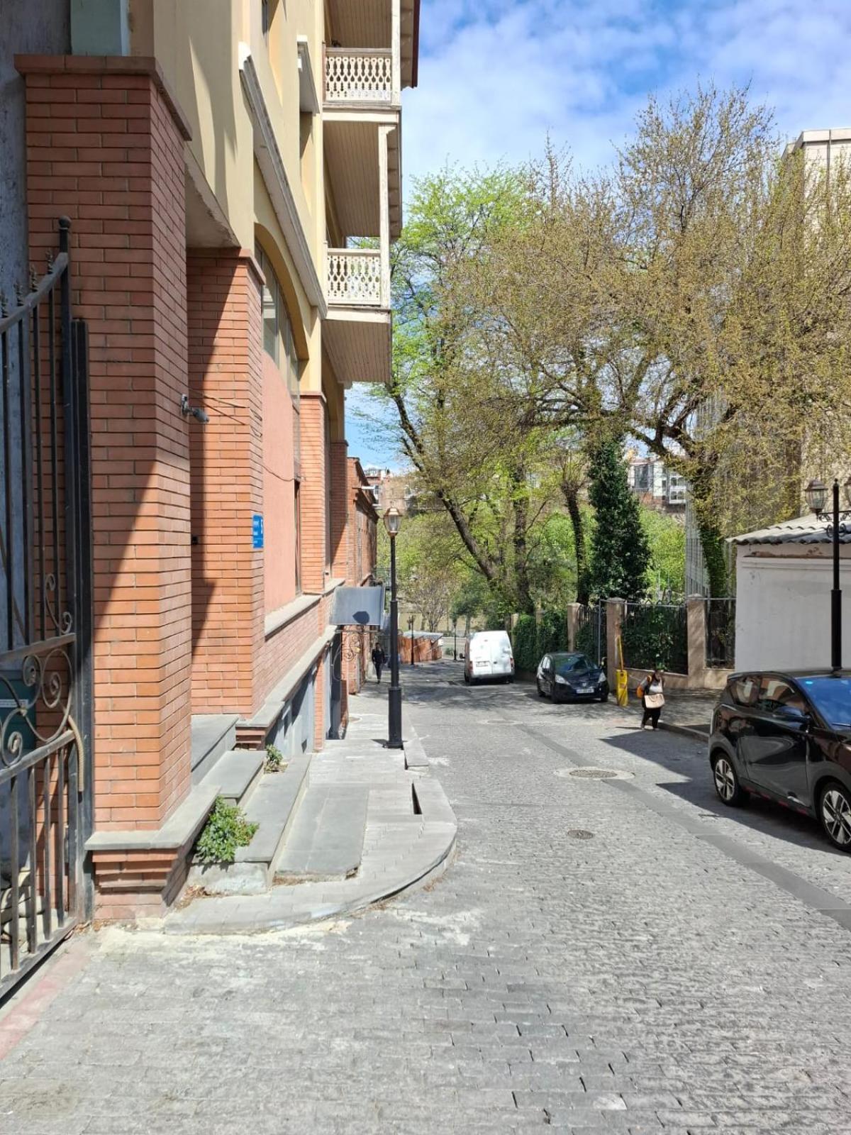 Hotel Alaverdi Palace Tbilisi Buitenkant foto