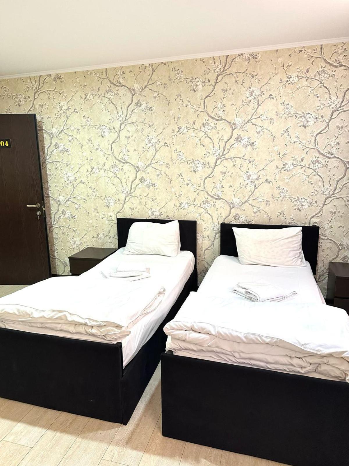 Hotel Alaverdi Palace Tbilisi Buitenkant foto
