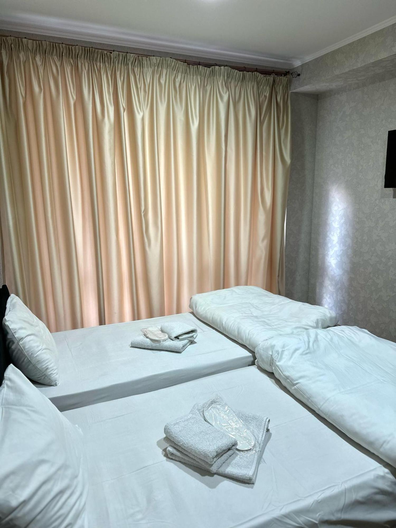 Hotel Alaverdi Palace Tbilisi Buitenkant foto