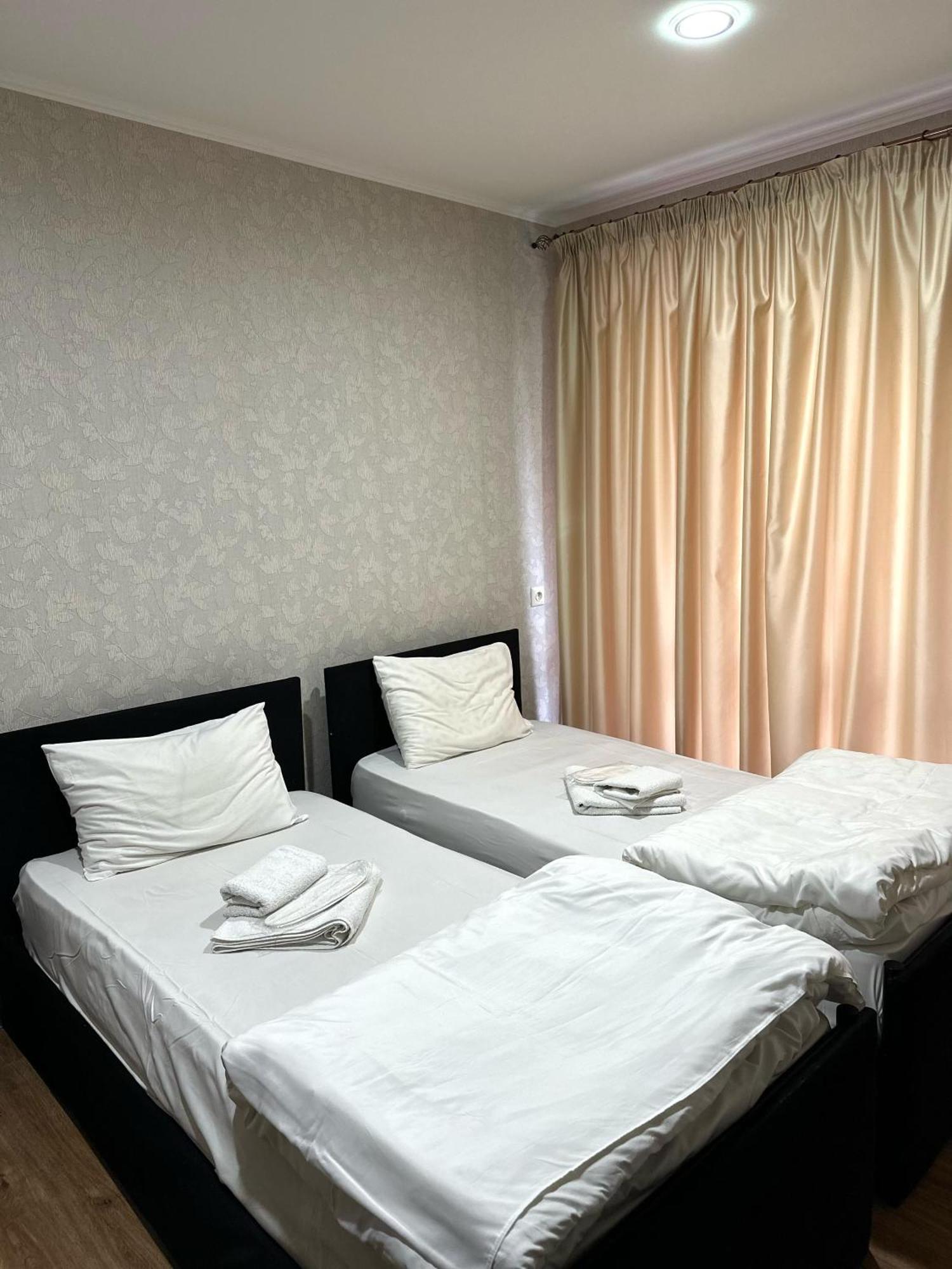Hotel Alaverdi Palace Tbilisi Buitenkant foto