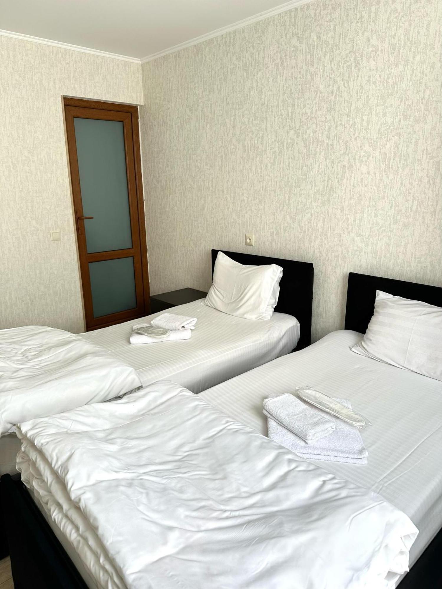 Hotel Alaverdi Palace Tbilisi Buitenkant foto