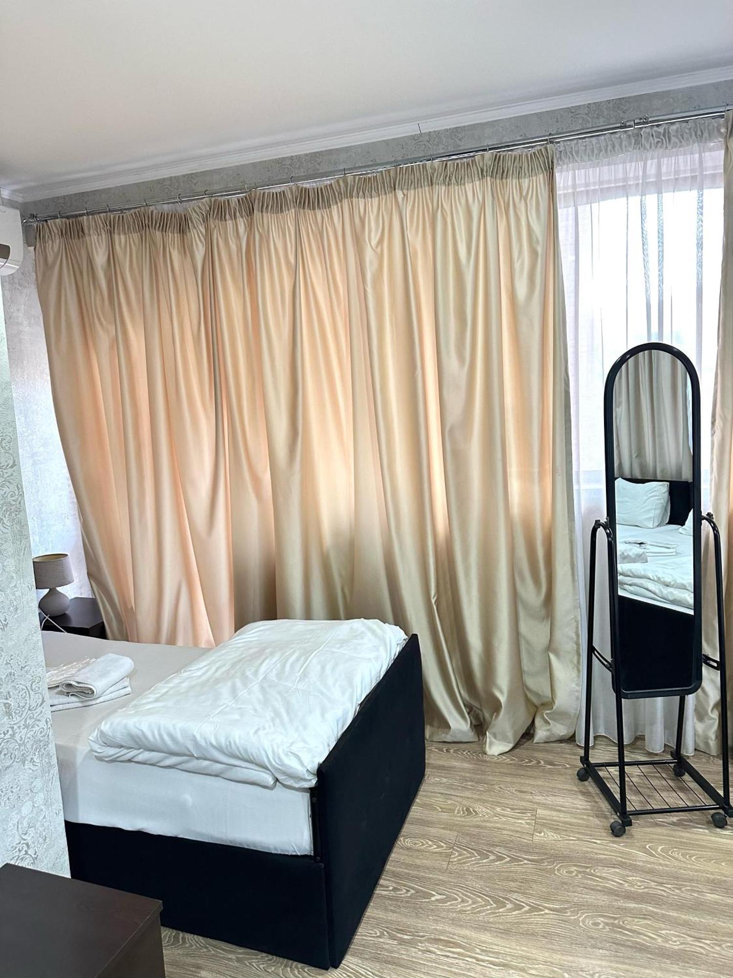 Hotel Alaverdi Palace Tbilisi Buitenkant foto