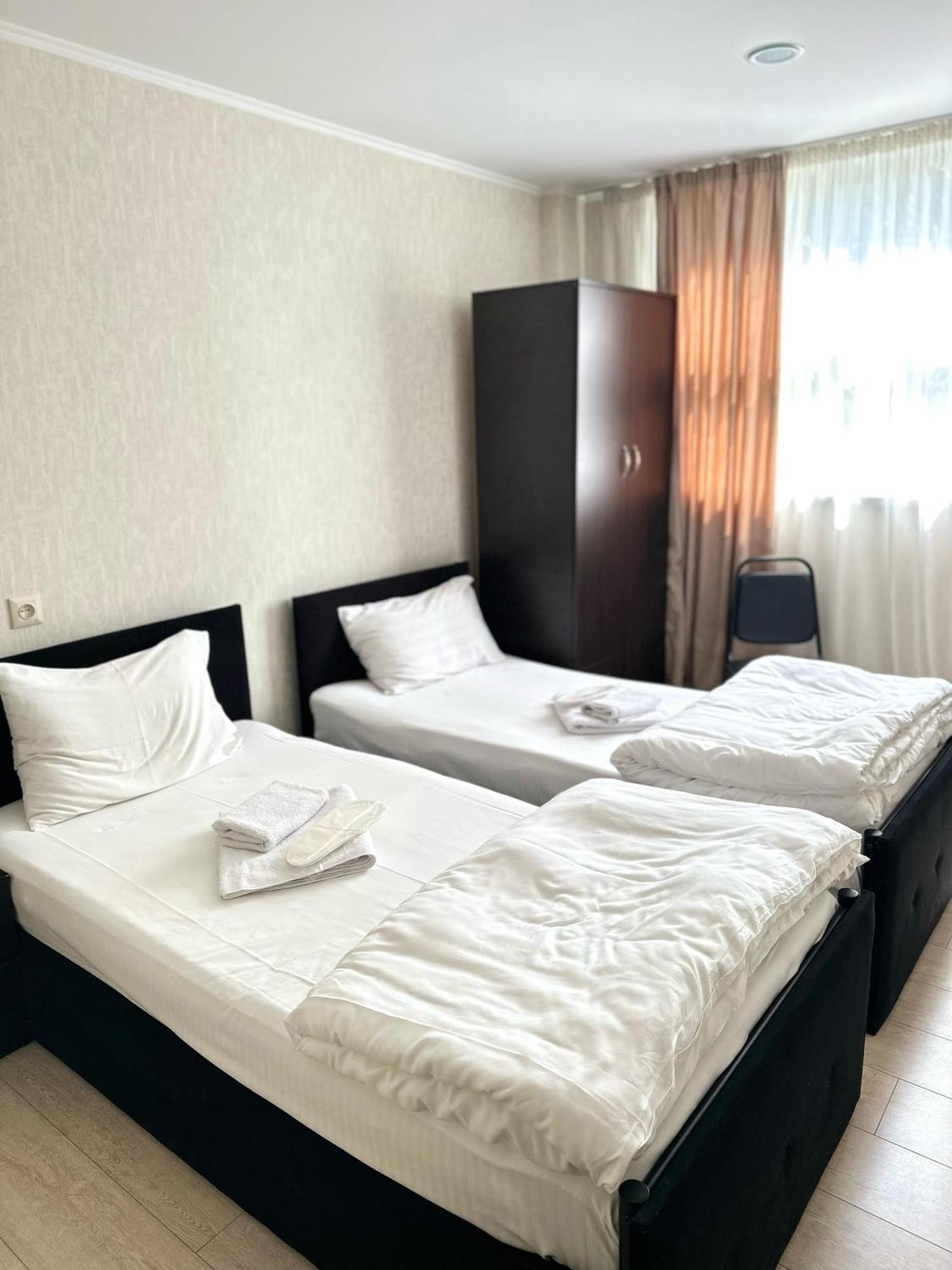 Hotel Alaverdi Palace Tbilisi Buitenkant foto