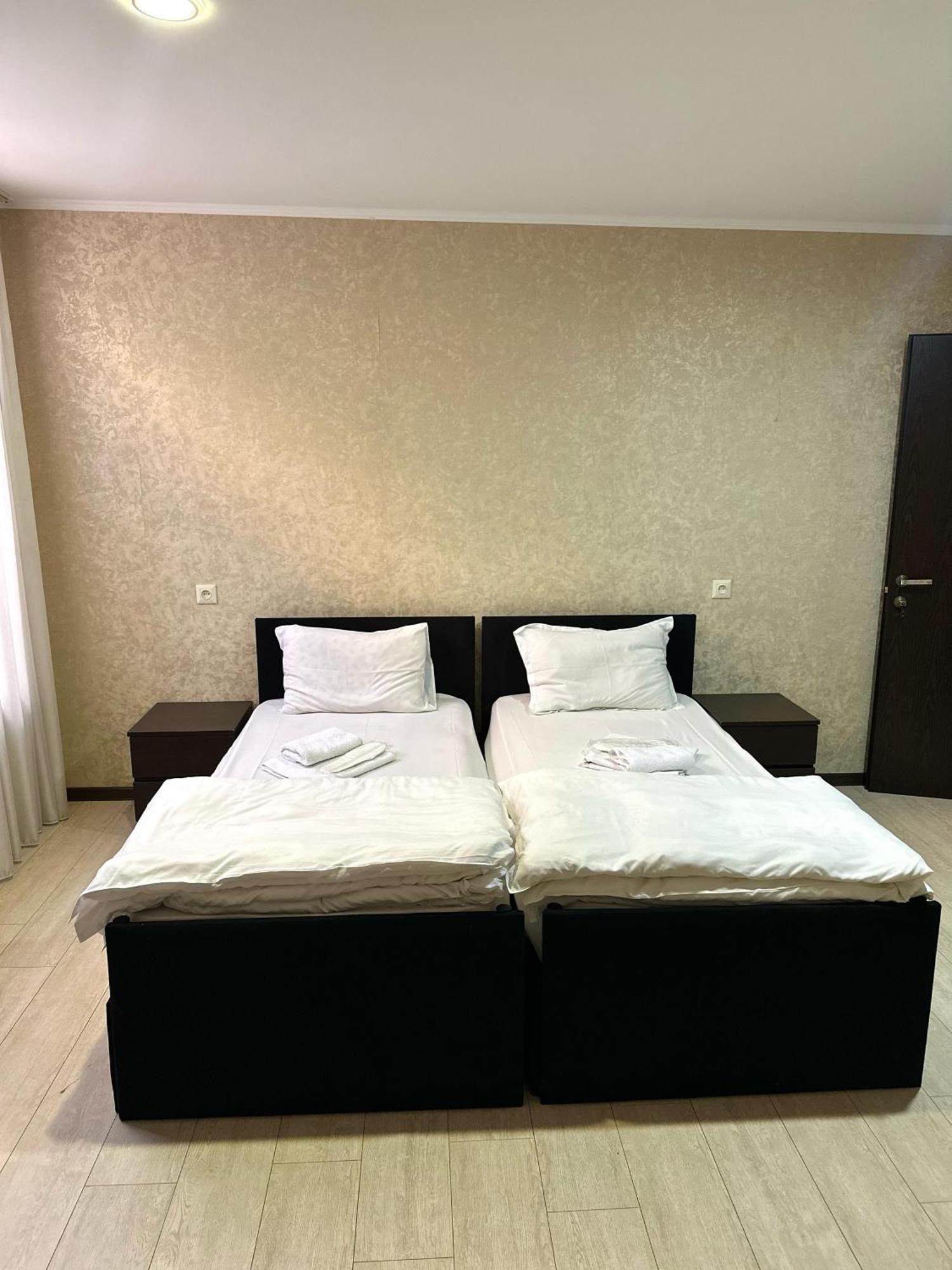 Hotel Alaverdi Palace Tbilisi Buitenkant foto