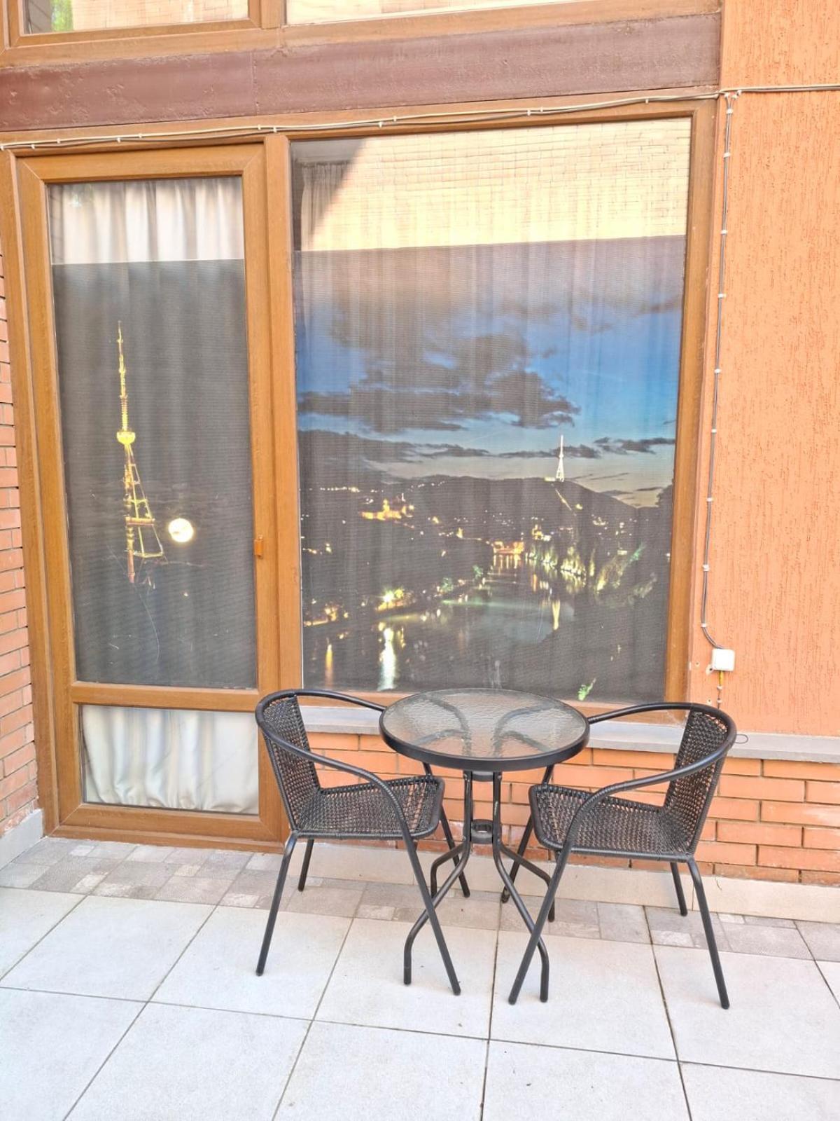 Hotel Alaverdi Palace Tbilisi Buitenkant foto